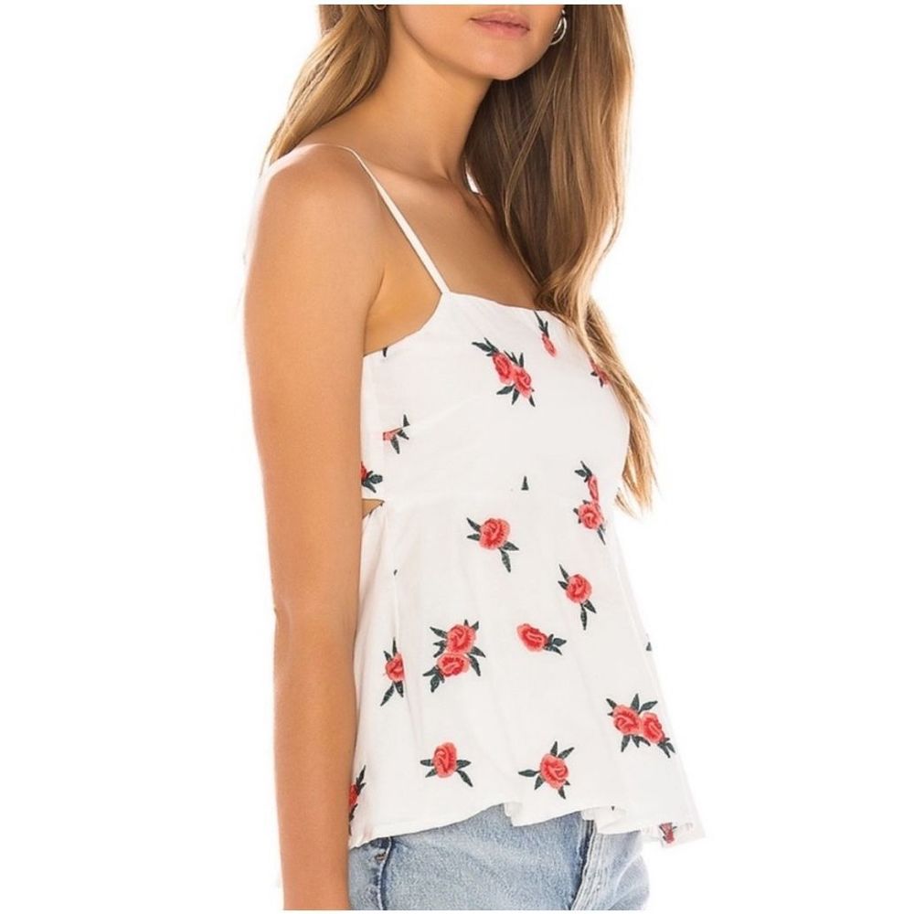 NWT Lovers and Friends Matilda Rose Floral
Embroidered Top - Picture 1 of 4